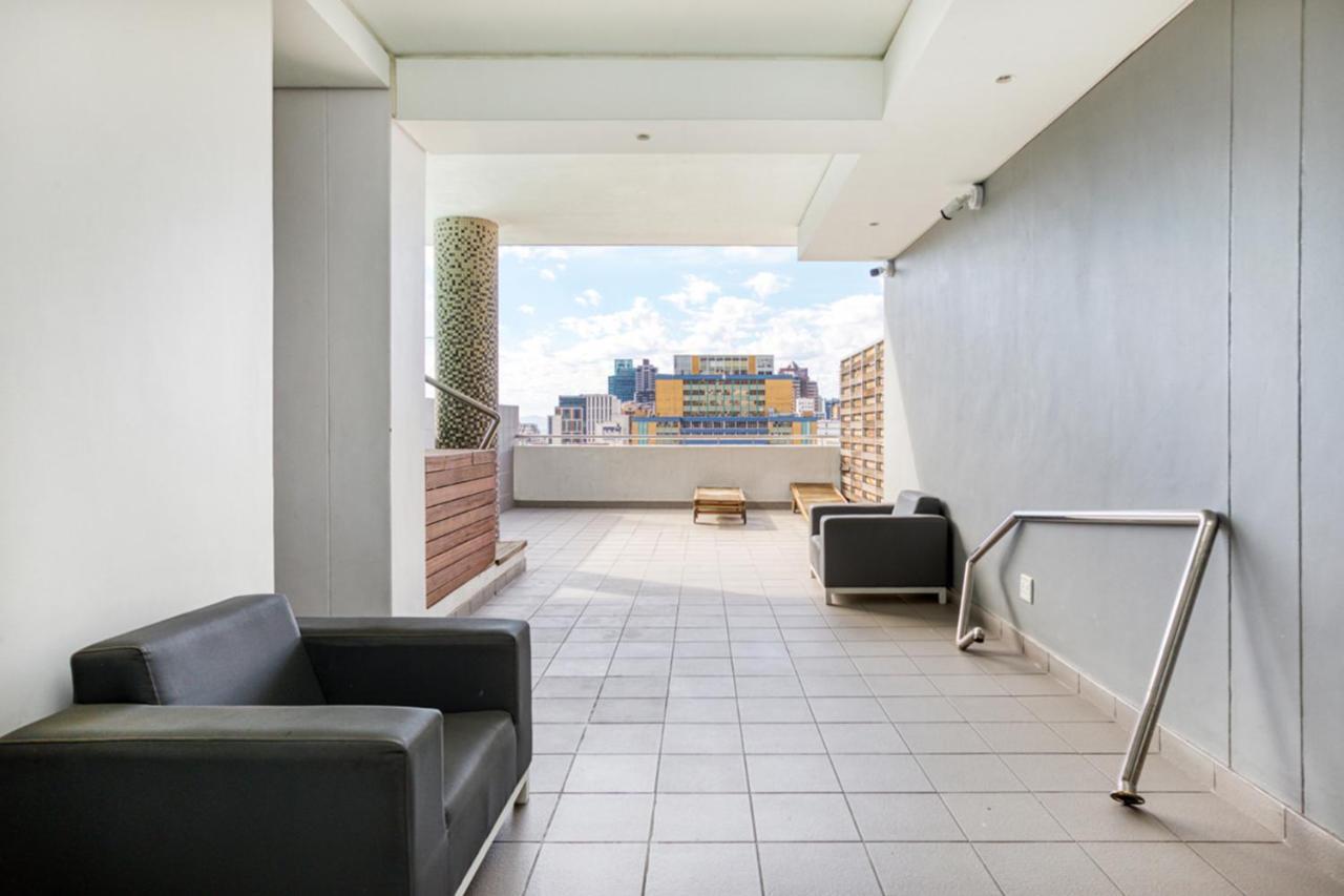 Backup-Powered Trendy City Balcony Apartment Kapstadt Exterior foto